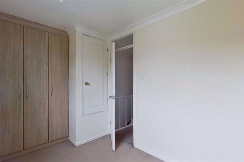 75 Corn Hill, Two Mile Ash, Milton Keynes, MK8 8EZ