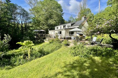 3 bedroom detached house for sale, Gwynfe, Llangadog