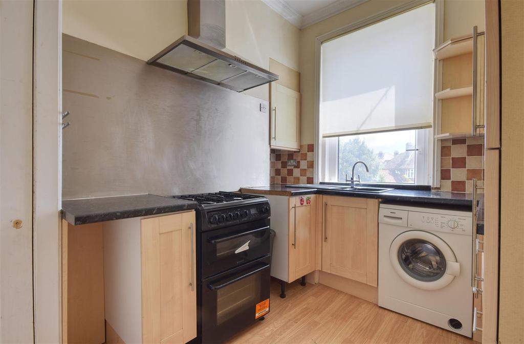 Fairmount Road, BexhillOnSea 2 bed £219,000