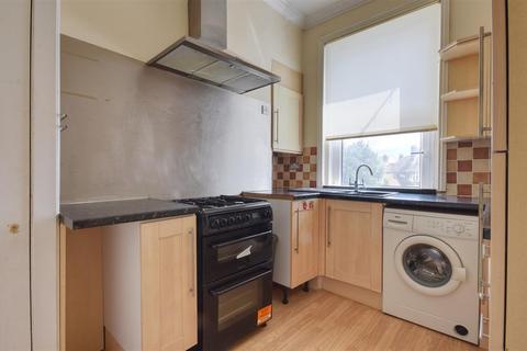 Upper Maisonette, 4 Fairmount Road, Bexhill-on-sea, TN40 2HN