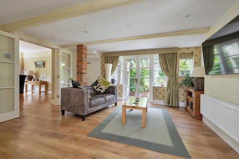 6 bedroom detached house for sale - 1 Easthorpe Road, Bottesford, Leicestershire