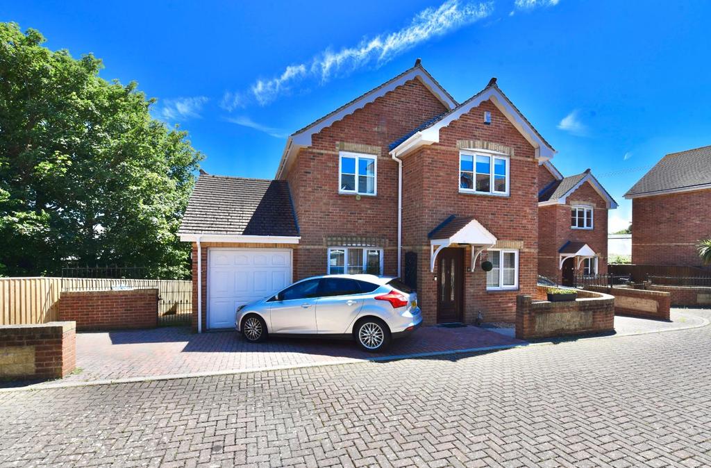Welcome to 4 Bartletts Close