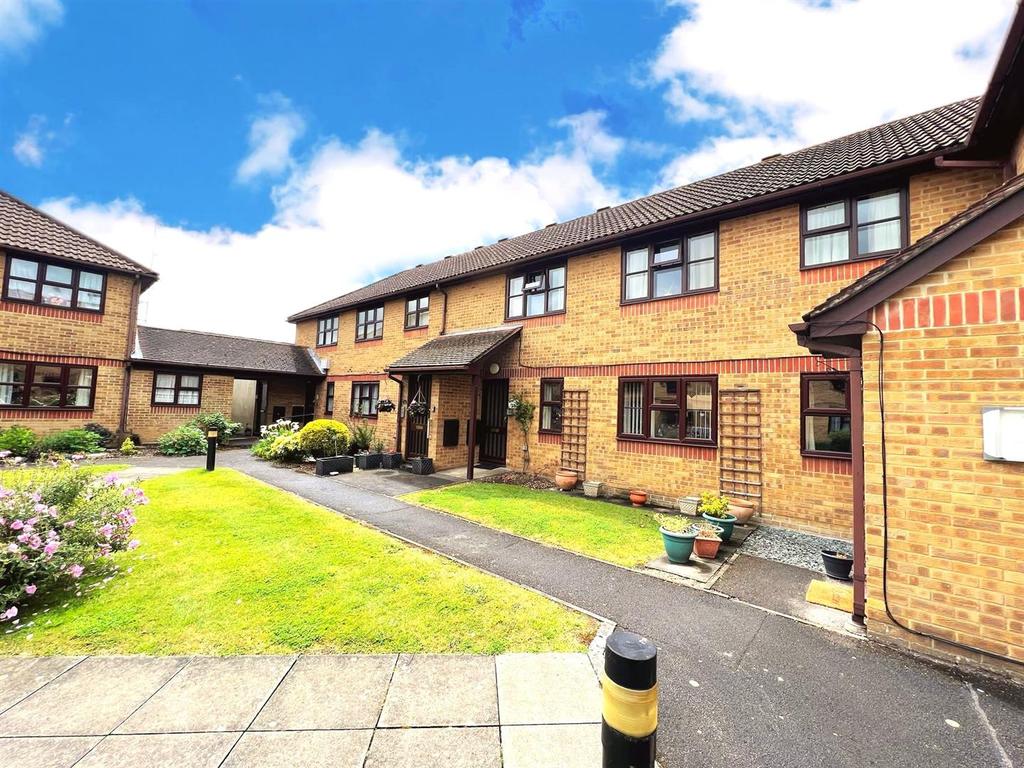 Postern Close, Portchester 1 bed apartment for sale £175,000