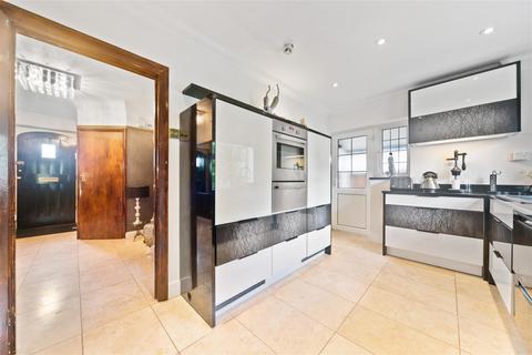 4 bedroom detached house to rent - Downs Wood, Epsom