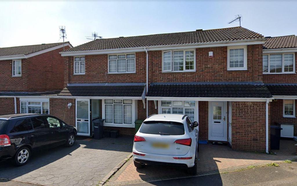Granby Park Road, Cheshunt 3 bed house £1,600 pcm (£369 pw)