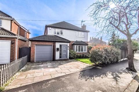 5 bedroom detached house to rent - Salisbury Road, Leigh On Sea, Essex