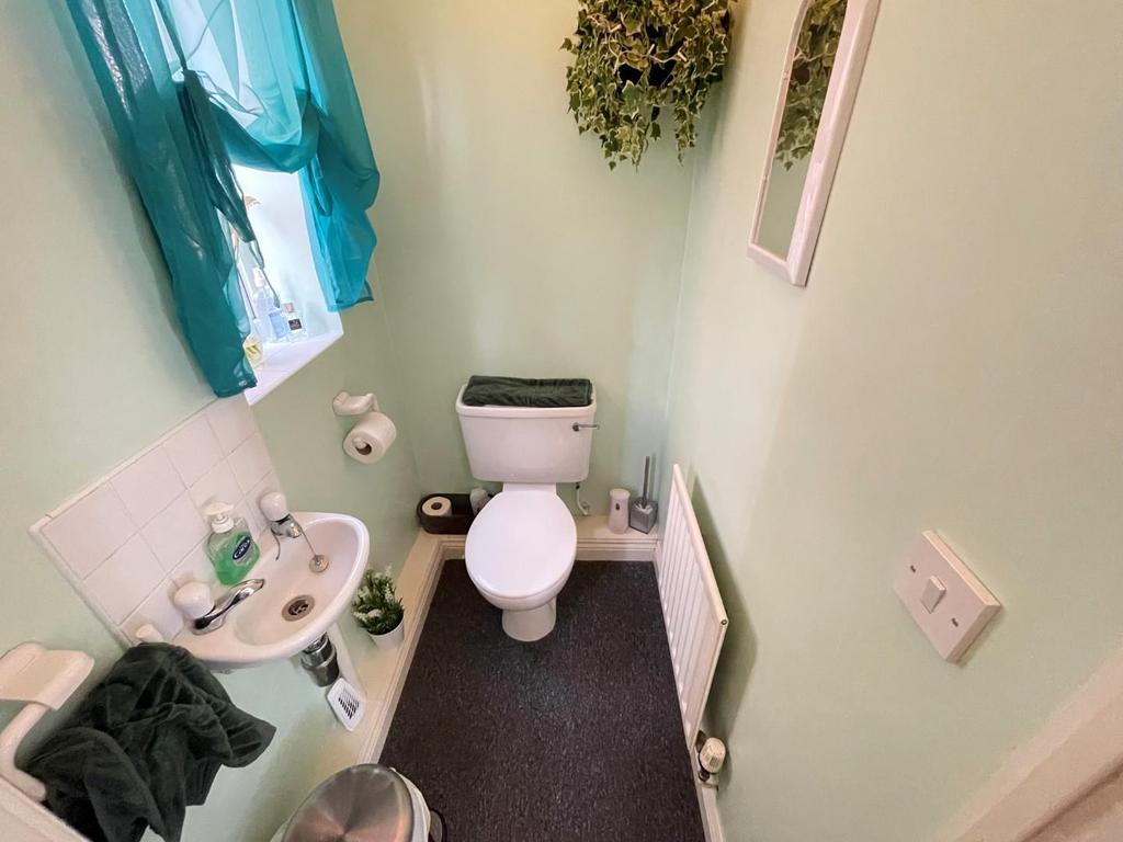 Ground floor wc
