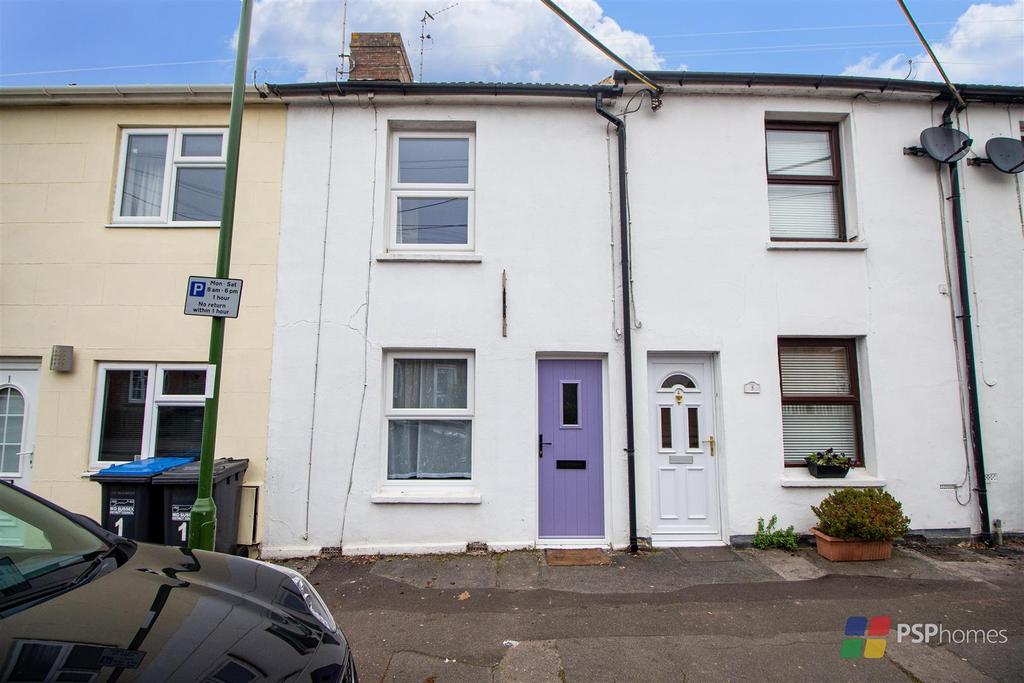 Triangle Road, Haywards Heath 2 bed terraced house £1,250 pcm (£288 pw)