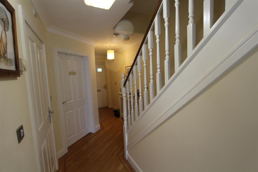 Rushgreen Road, Lymm 4 bed townhouse £375,000