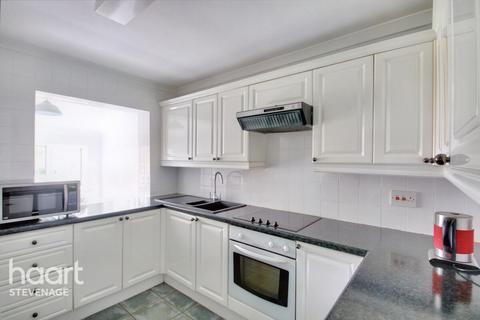 52 Skipton Close, Stevenage, SG2 8TW