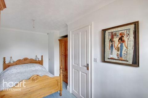 52 Skipton Close, Stevenage, SG2 8TW