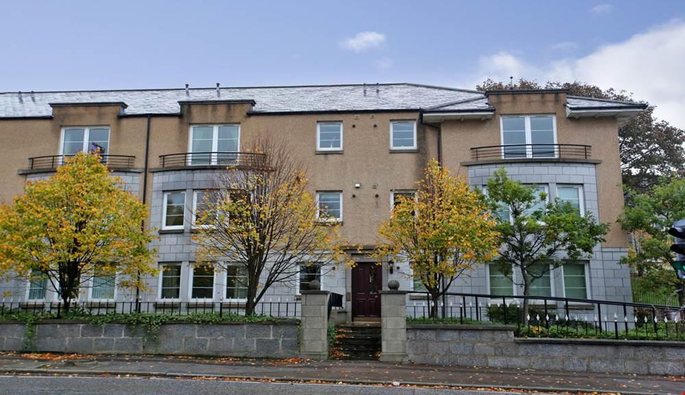 Queens Road, The City Centre, Aberdeen, AB15 2 bed flat £725 pcm (£