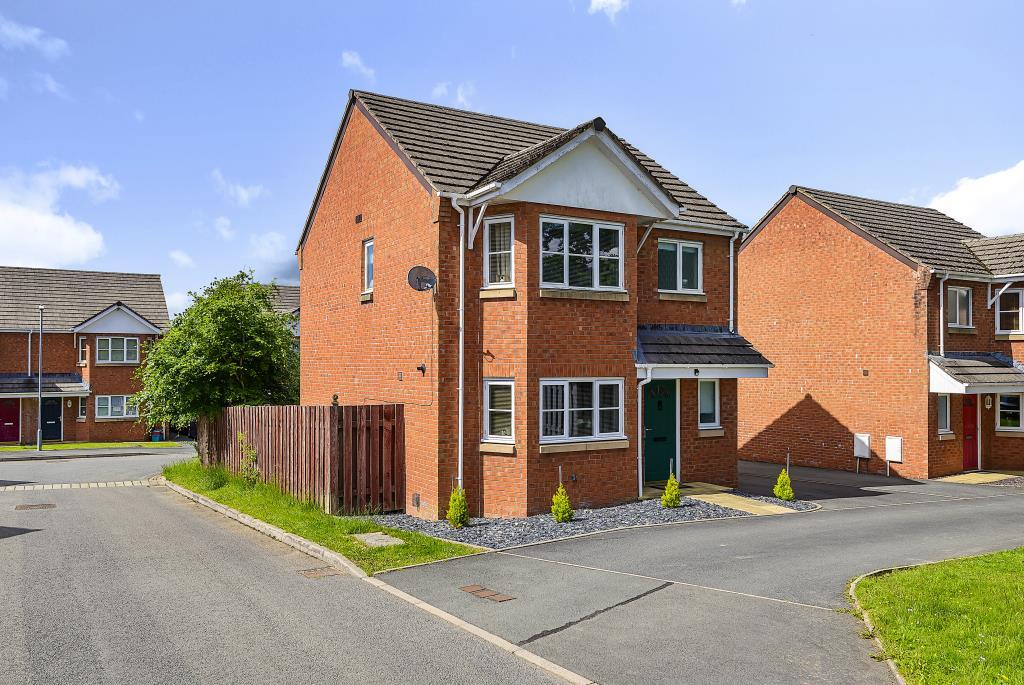 Tremont Park, Llandrindod Wells, LD1 3 bed detached house £290,000