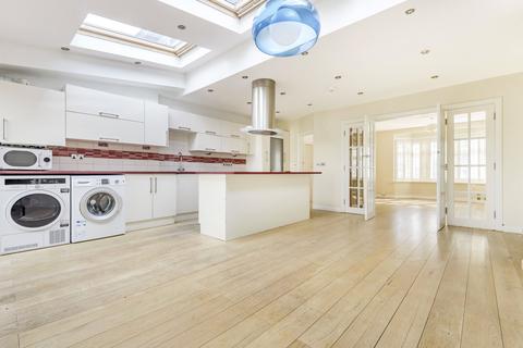 75 Wolsey Drive, Kingston Upon Thames, KT2 5DP
