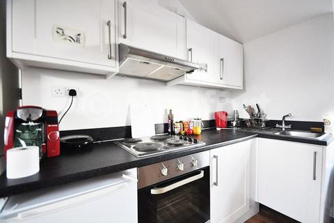1 bedroom apartment to rent, Coldharbour Lane, London SW9