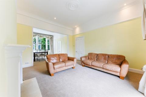 4 bedroom maisonette to rent, Edith Grove, Chelsea SW10