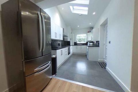 5 bedroom terraced house to rent, Shoreham Street, Sheffield S2