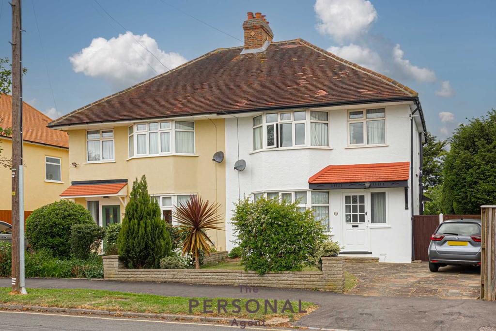 Highfield Drive, Epsom House share £650 pcm (£150 pw)