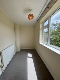 2 bedroom flat to rent, Park Crescent, Washingborough, LN4