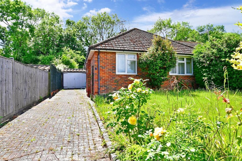 Nursery Close, Tonbridge, Kent 2 bed semidetached bungalow £430,000
