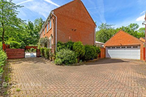 14 Beddoes Croft, Medbourne, Milton Keynes, MK5 6FQ