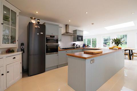 St Margarets Chelsfield Lane, Orpington, BR6 7RS