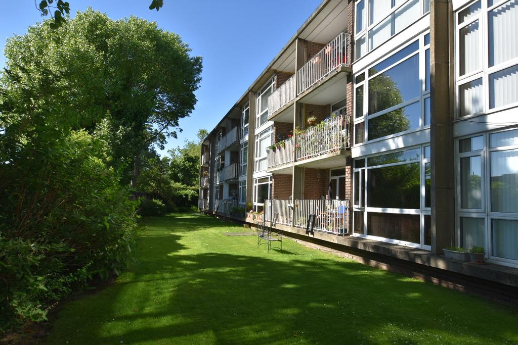 West Derby, Liverpool, Merseyside, L13 2 bed apartment £650 pcm (£150 pw)