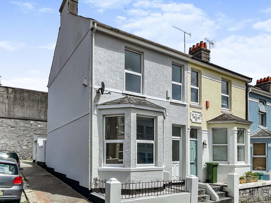 Onslow Road, Plymouth, PL2 3 bed end of terrace house £230,000