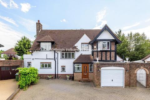 26 Cedarhurst Drive, London, SE9 5LP