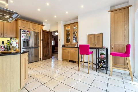 26 Cedarhurst Drive, London, SE9 5LP