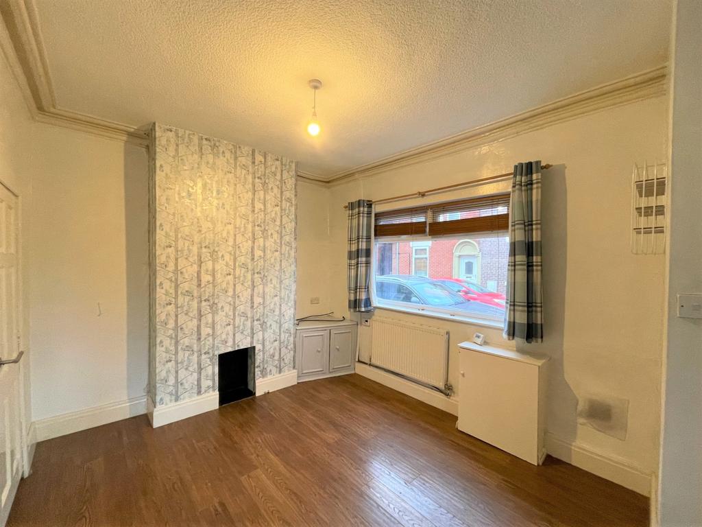 Bird Street, Preston, PR1 2 bed terraced house £675 pcm (£156 pw)