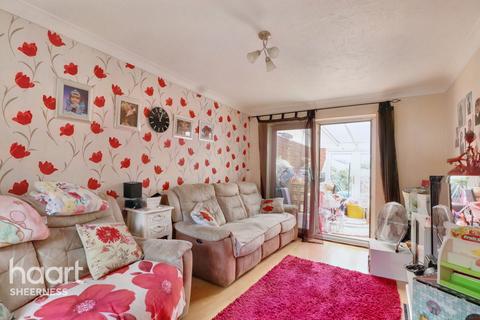 2 bedroom end of terrace house for sale - Lovell Road, Sheerness