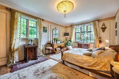 4 bedroom flat for sale, Wildcroft Manor, Wildcroft Road, London