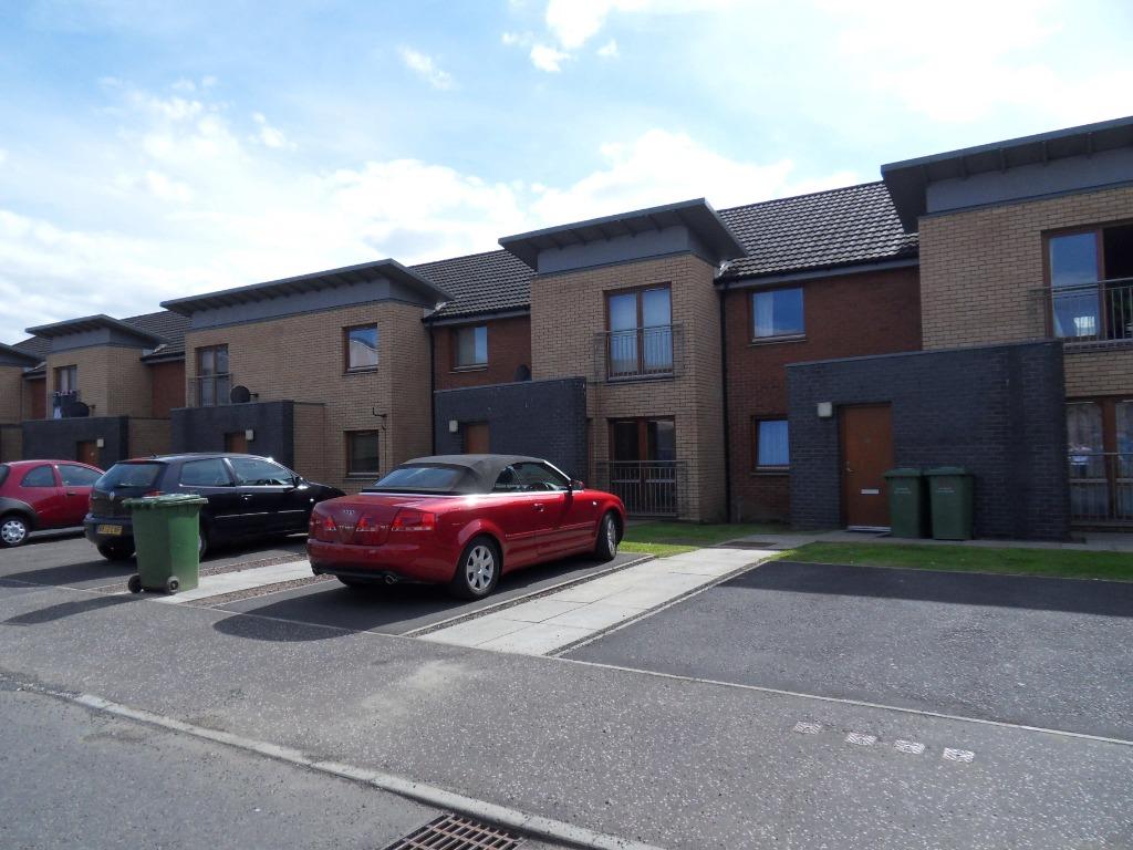 Dalmarnock Drive, Bridgeton, Glasgow... 2 bed duplex £795 pcm (£183 pw)