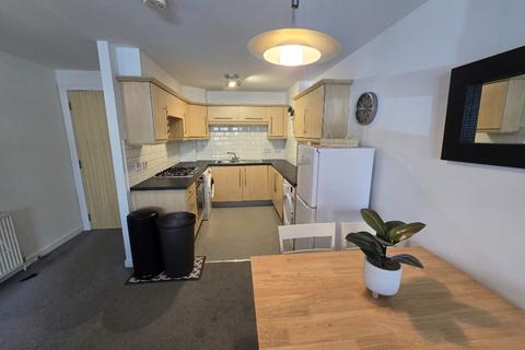 2 bedroom flat to rent, Lorne Street, Kinning Park, Glasgow, G51