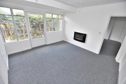 2 bedroom detached bungalow to rent - The Old Surgery, Madeley
