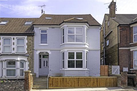 1 bedroom in a house share to rent - Hayle Road, Maidstone, Kent, ME15