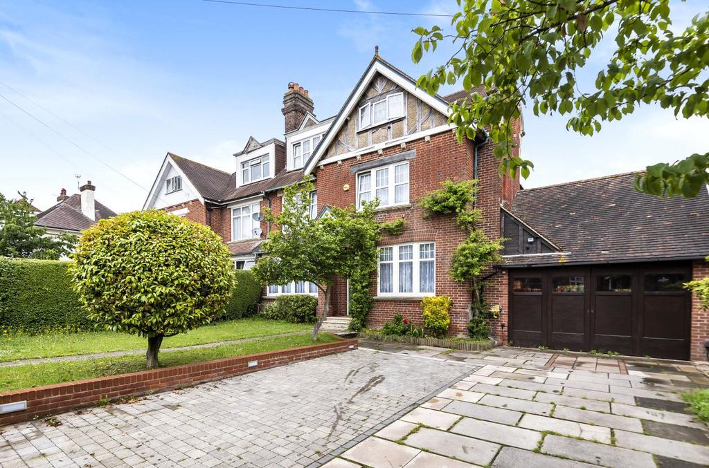 Willis Road Swaythling Southampton 6 Bed Semi Detached House £