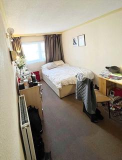 39 Coopersale Close, Woodford Green, IG8 7BQ