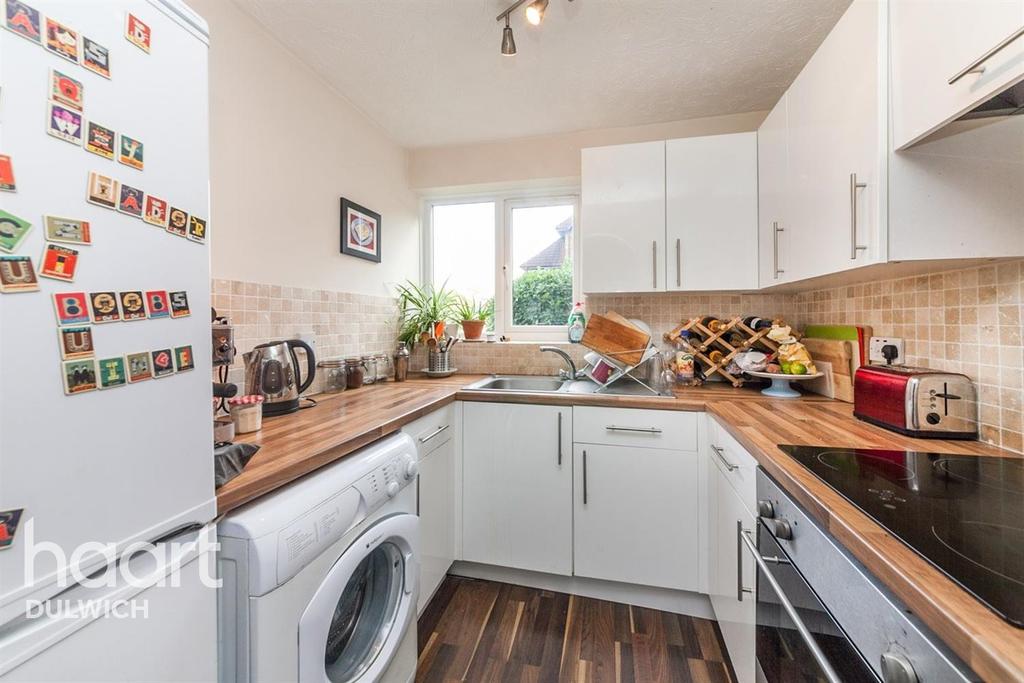 Linwood Close, SE5 1 bed flat £1,375 pcm (£317 pw)