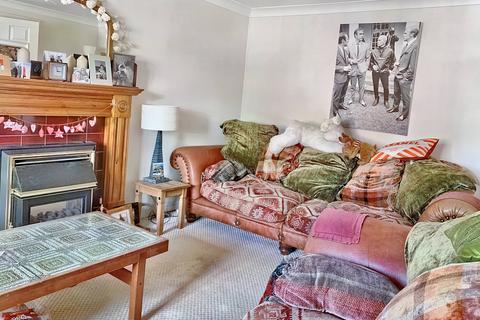 8 Bailey Close, Pewsey, SN9 5HU
