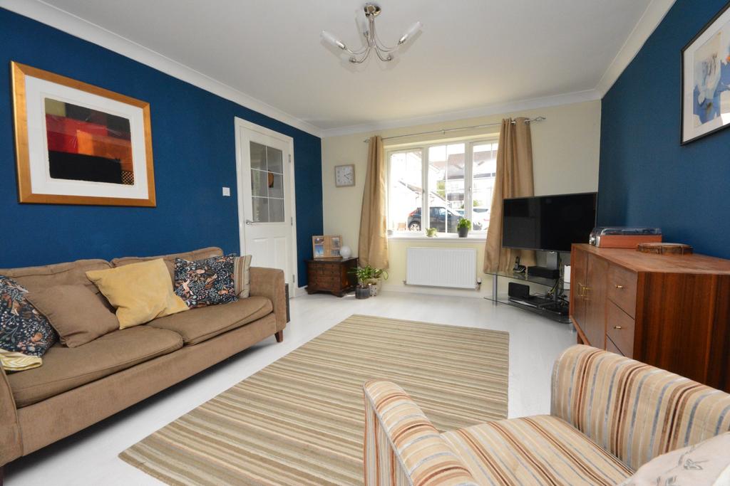 Canalside Drive, Reddinngmuirhead, Falkirk, Stirlingshire, FK2 0FA 5