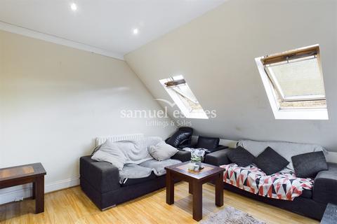 1 bedroom flat to rent - High Street, Colliers Wood, SW19