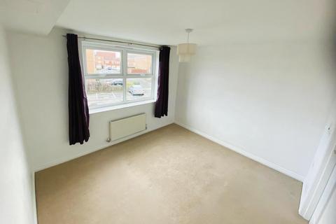 2 bedroom flat for sale - Fullerton Way, Thornaby, Stockton-on-Tees, Durham, TS17 0AU