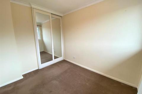 3 bedroom terraced house to rent, Sandhurst