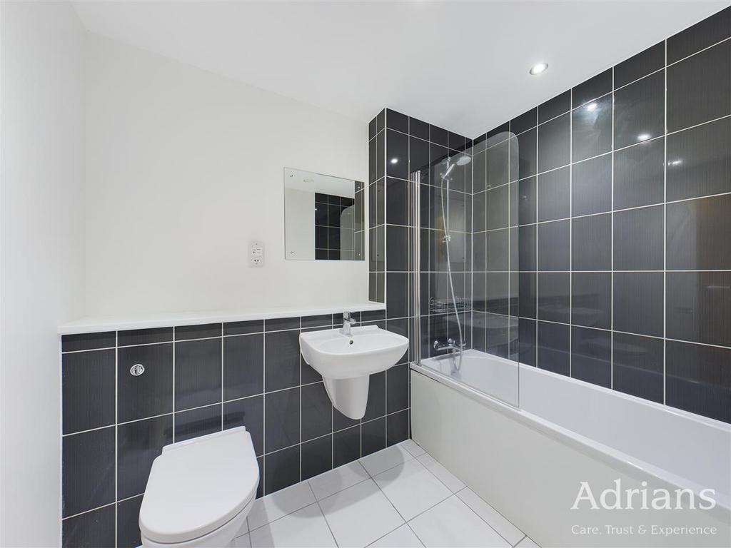 En suite bathroom