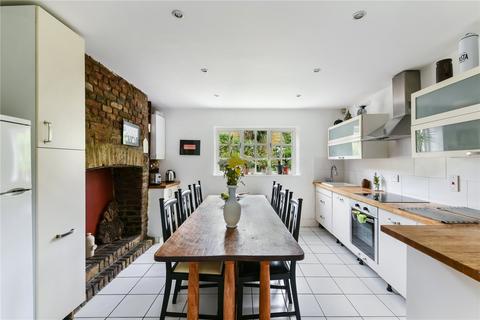 61 Mortimer Road, London, N1 5AR