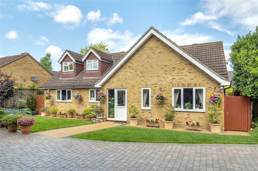 Baldock Road, Stotfold, Hitchin... 5 bed detached house £725,000