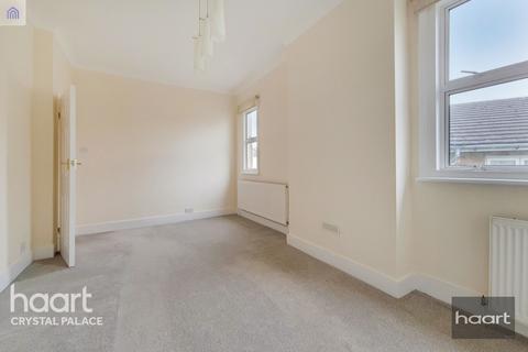 2a Beulah Crescent, Thornton Heath, CR7 8JL