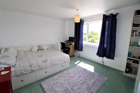 77 Dinglederry, Olney, MK46 5ET
